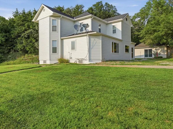 66489 Painter Rd, Pacific Junction, IA 51561
