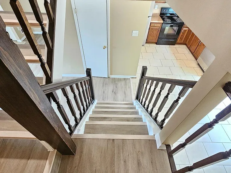 509 Beebe Ct — Photo 14
