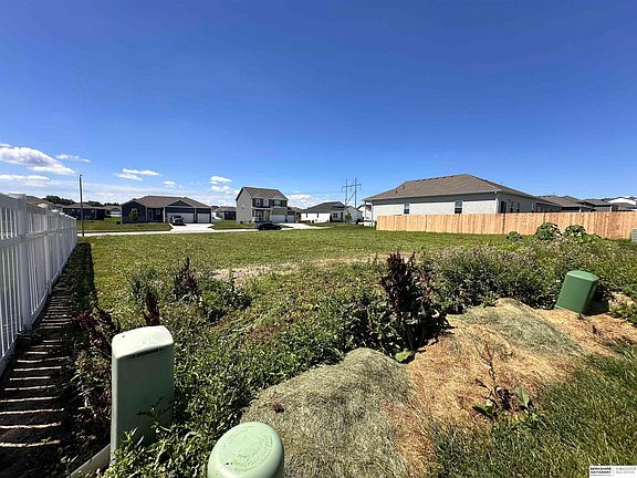 3rd image of 6308 Centennial Rd