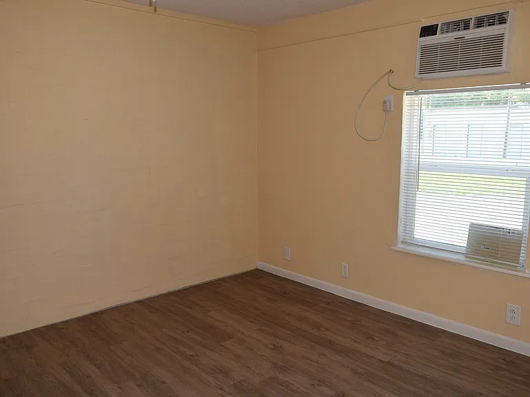 5016 Texoma Pkwy #F — Photo 8