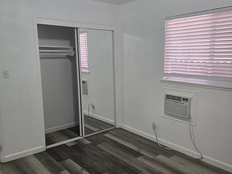 2405 F St #3 — Photo 5