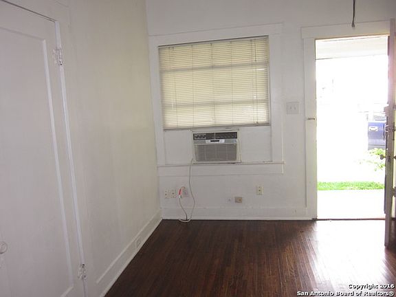 3rd image of 108 W Drexel Ave #1