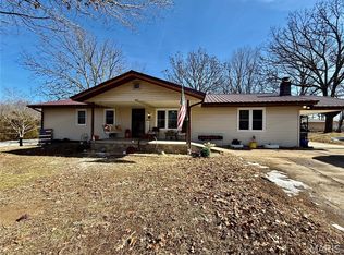 430 N Fredrick Ave, Houston, MO 65483