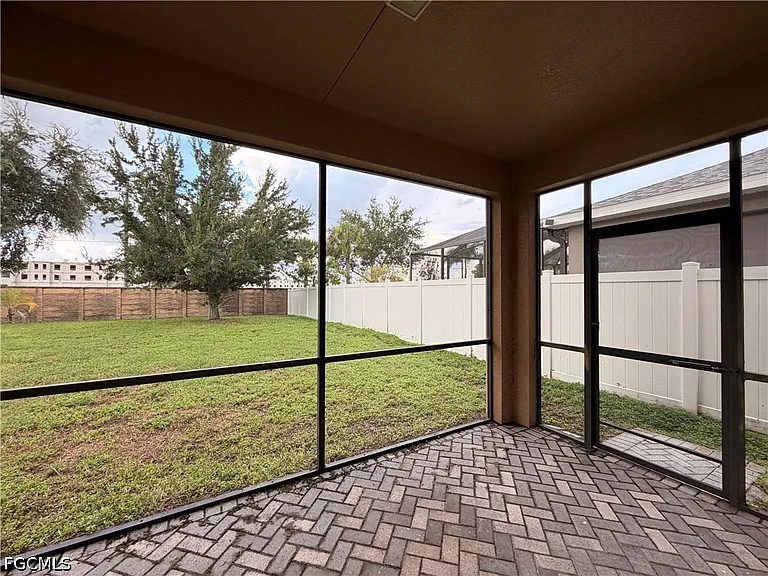 8360 Silver Birch Way — Photo 12