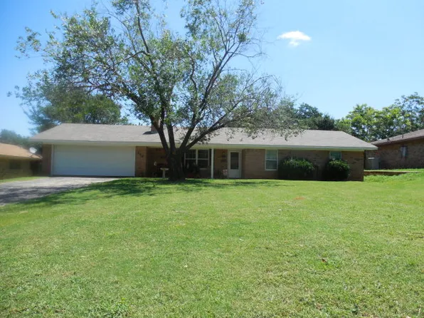 116 Bermuda Ln, Palestine, TX 75803