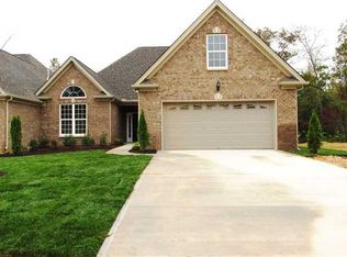 2021 Belleau Village Ln, Chattanooga, TN 37421