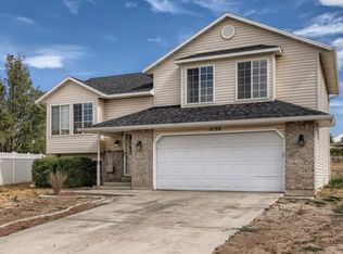 4190 Lily Dr, Roy, UT 84067