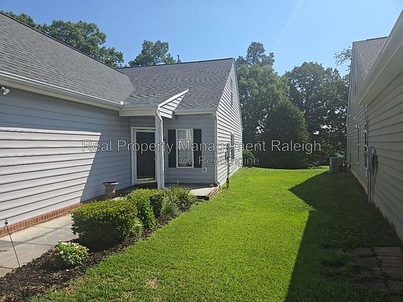 2nd image of 2152 Castle Pines Dr