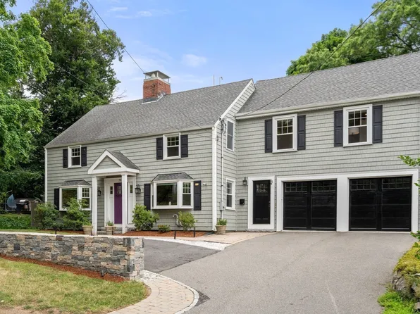 79 Grove St, Winchester, MA 01890