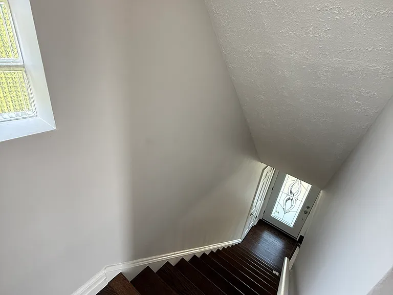 6414 N Christiana Ave — Photo 5