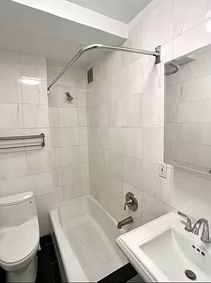 Rented by Tourma Realty LLC | media 16