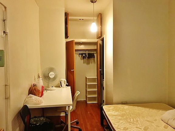 4th image of 517 E 12th St APT A