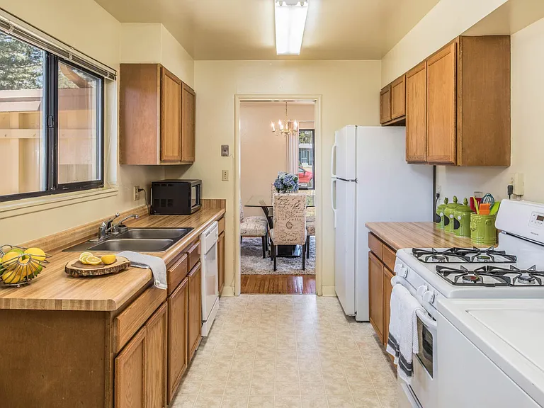 4291 Normandy Rd — Photo 11