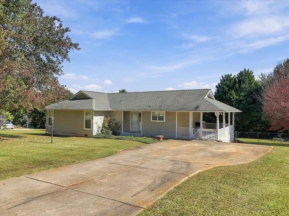 40 Orchard Dr, Inman, SC 29349