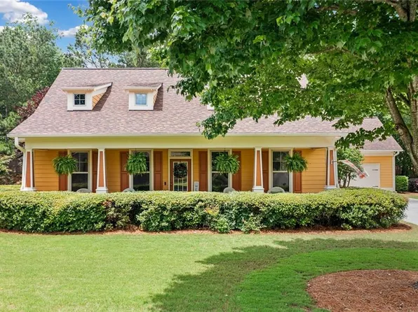 221 Creekside Pass, Canton, GA 30114