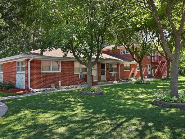 428 Filweber Ct APT 2, Antioch, IL 60002