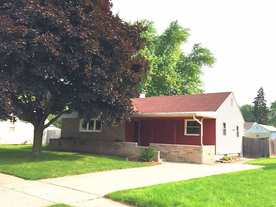1st image of 1215 Parkway Ct