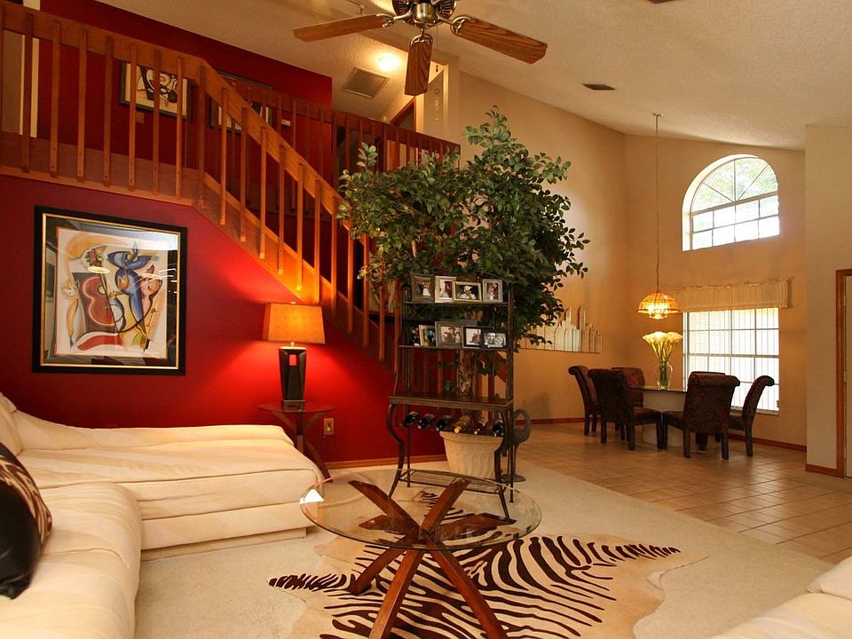 1st image of 6926 Oakmore Ln