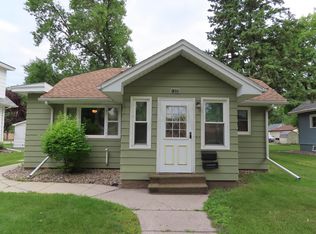 1405 5th Ave N, Grand Forks, ND 58203