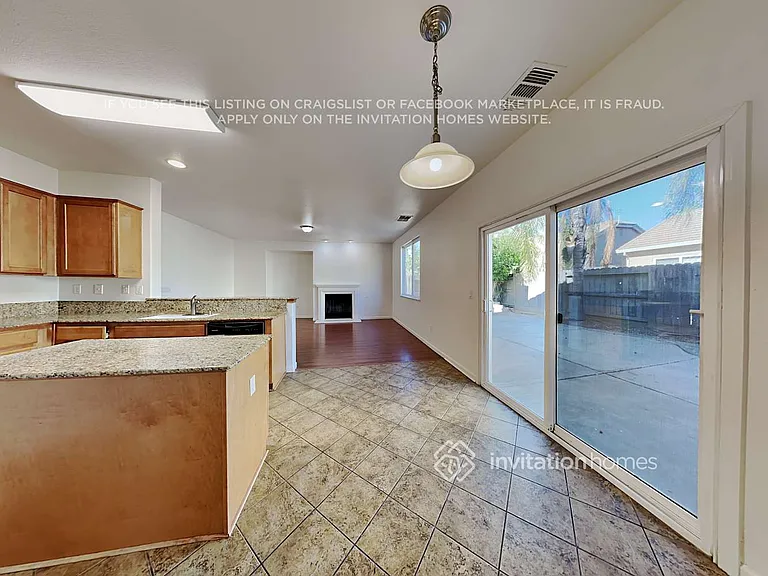 5569 Roaring Rapids Way — Photo 9
