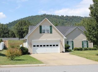 53 Planters Creek Rd, Fletcher, NC 28732