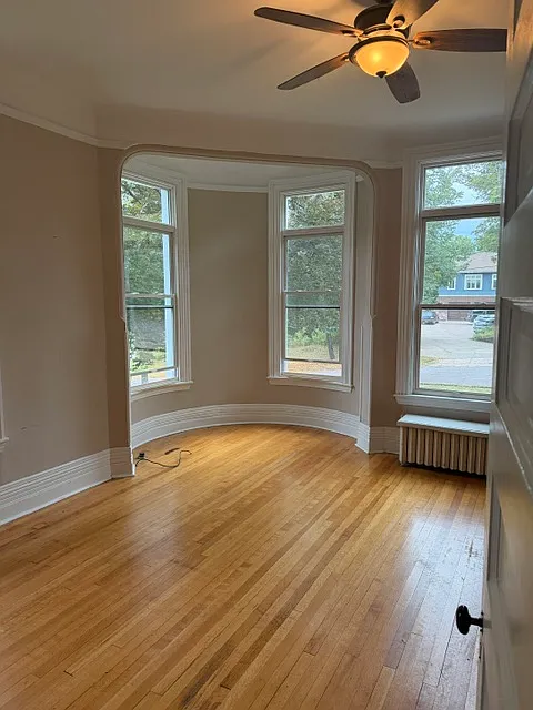 1 bed, 850 sqft, $1,325 — Photo 4