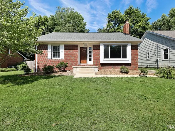 151 Helen Pl, Collinsville, IL 62234