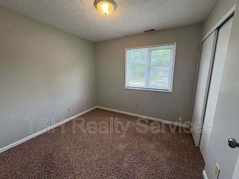 1527 Stacy Lynn Dr — Photo 12
