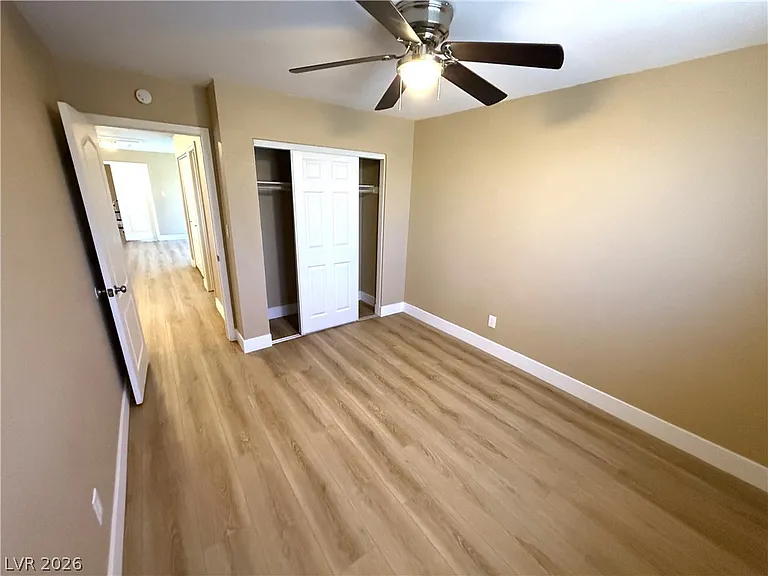136 Serenade Ct — Photo 29