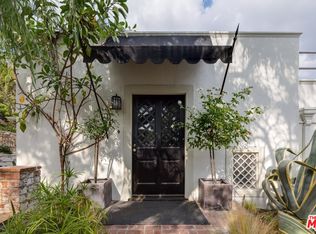 6887 Alta Loma Ter, Los Angeles, CA 90068