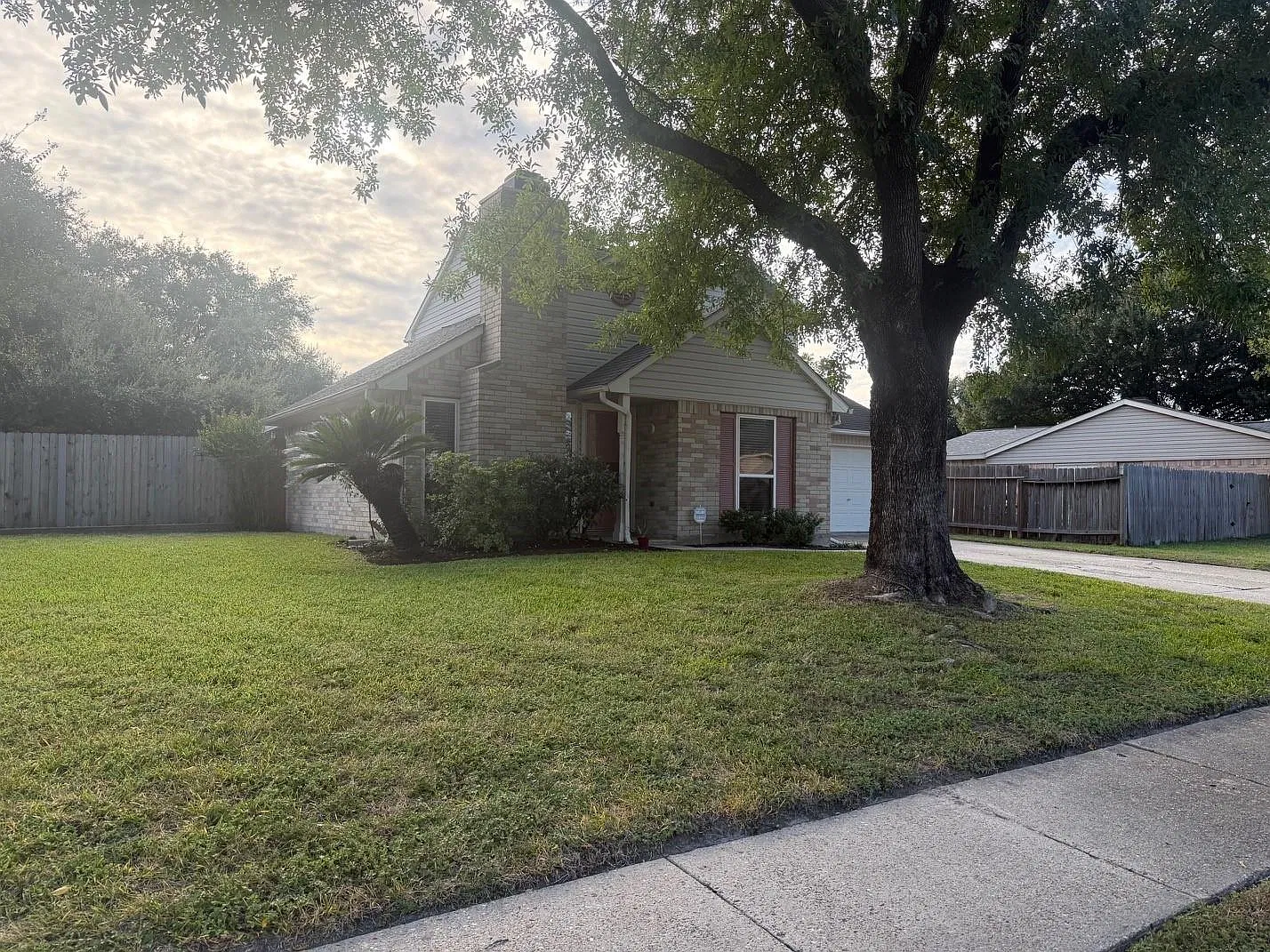 3 bed, 2.0 bath, 1444 sqft, $1,900 — Photo 4