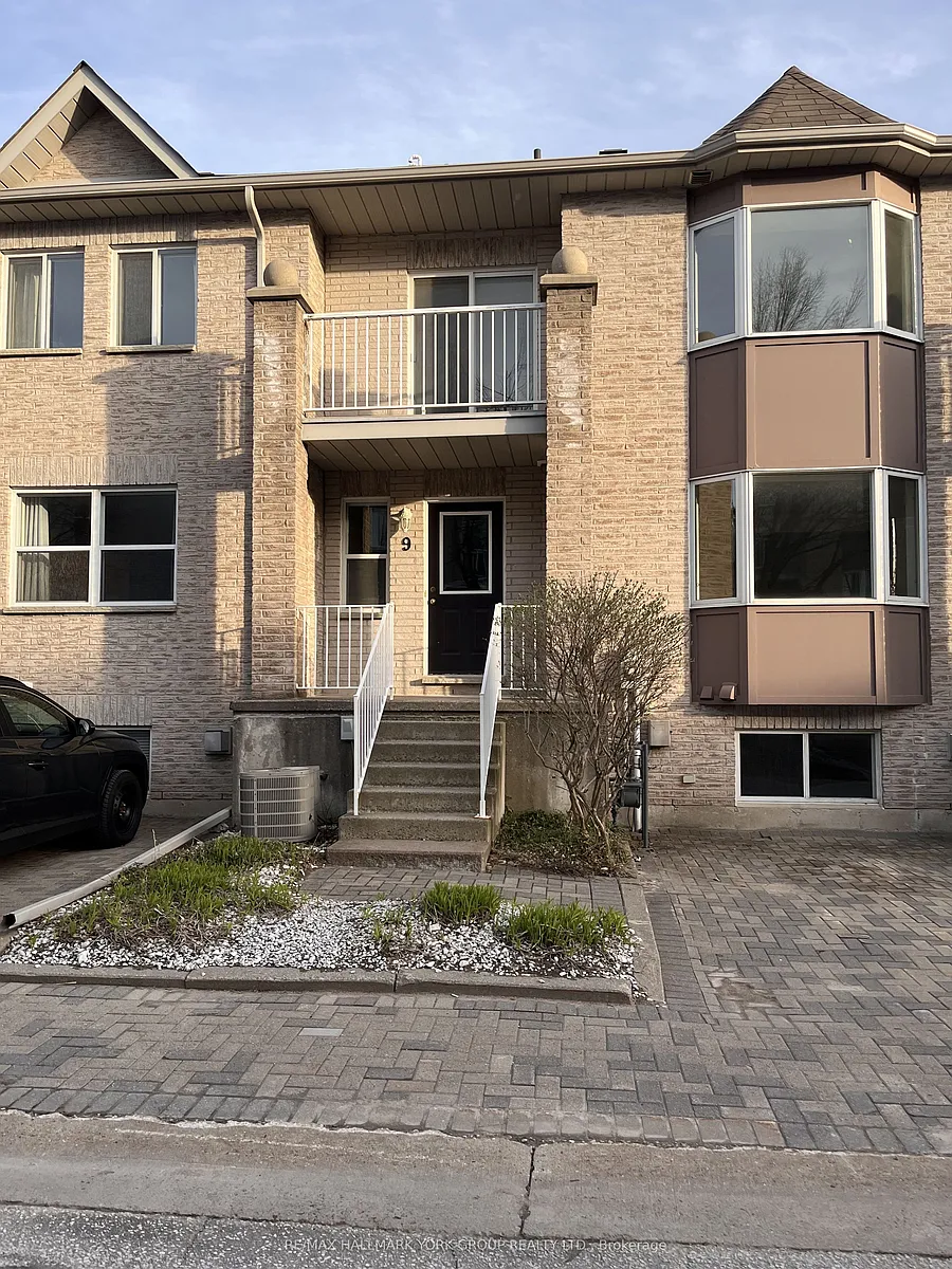 Building Photo - 490 Veterans Dr #9