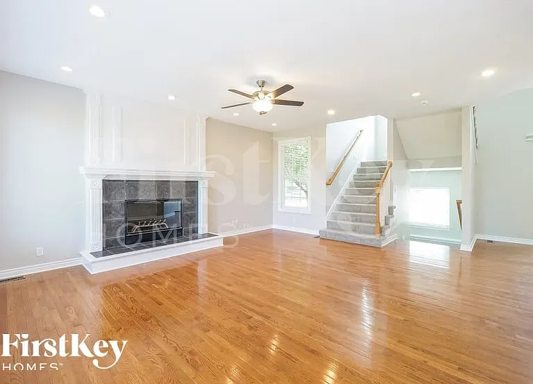 5836 Noreston St — Photo 4
