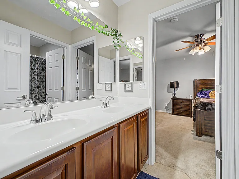 29752 W Amelia Ave — Photo 36