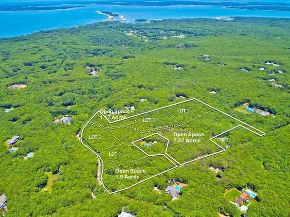 297 Middle Line Hwy, Sag Harbor, NY 11963