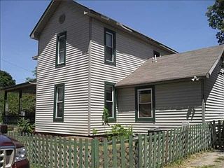5th image of 1447 Cherry St