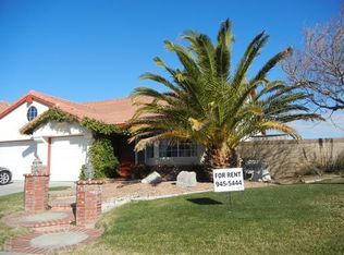 1167 Date Palm Dr, Palmdale, CA 93551