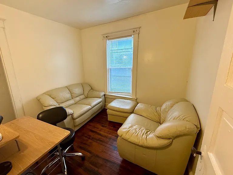 30 Haendel St #1W — Photo 7