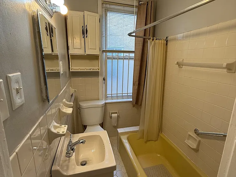 3319 N Sydenham St — Photo 19