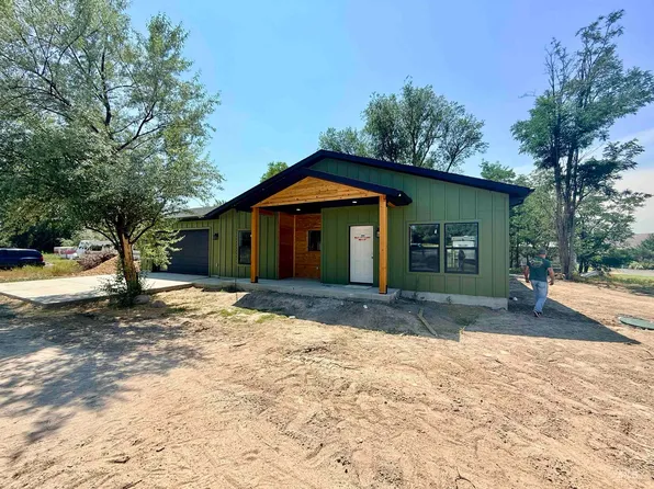 130 1st Ave S, Hagerman, ID 83332