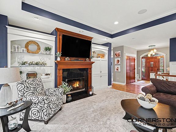 4th image of 4263 S Oak Pointe Ct NE