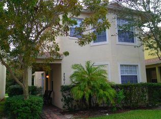 2501 SE Pineland Dr, Port Saint Lucie, FL 34952