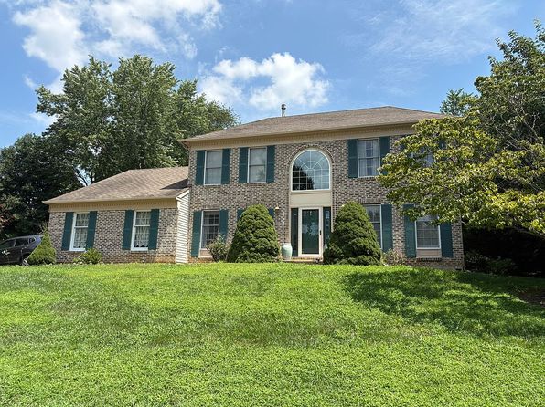 211 Cullen Way