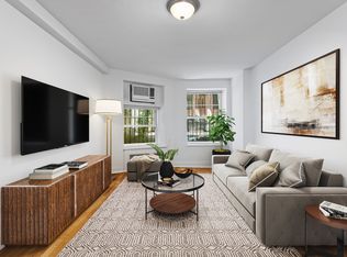 25 W 95th St, New York, NY 10025