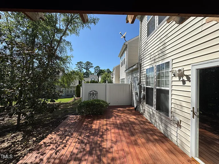 306 Meeting Hall Dr — Photo 7