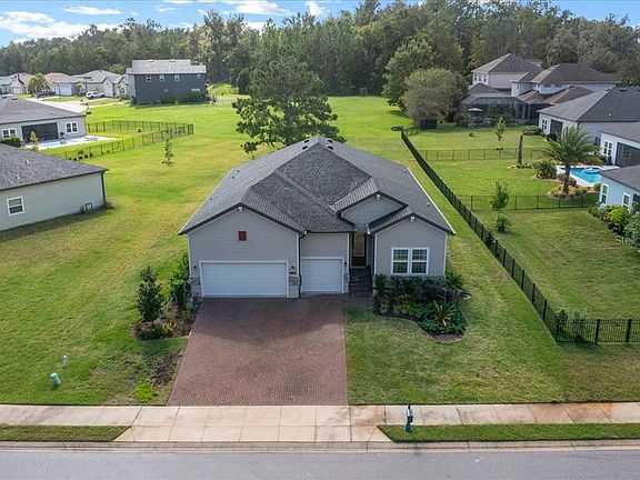 2nd image of 1130 SE 42nd Rd