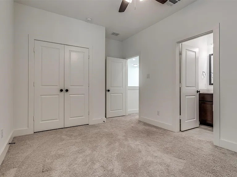 5411 Grand Ave — Photo 20