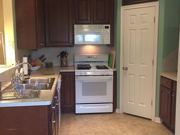 Kitchen 2/2