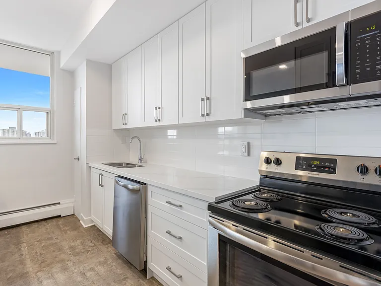 20 Graydon Hall Dr — Photo 19