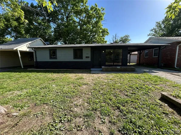 813 Saint William Dr, Cahokia, IL 62206